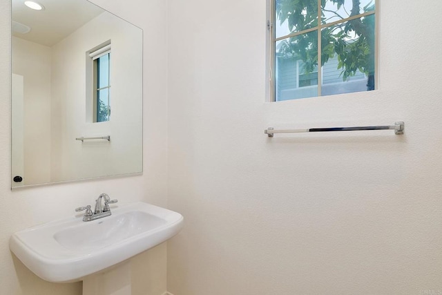 1923 Corte Zafiro Unit 170, Chula Vista, CA 91913 - bathroom with a sink