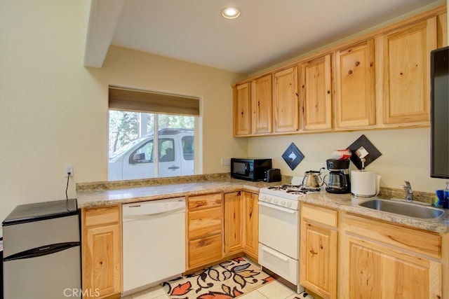 32557 Pine Cone Ct Unit A & B, Running Springs, CA 92382 - kitchen with white appliances, a sink, light brown cabinetry, light countertops, and recessed lighting