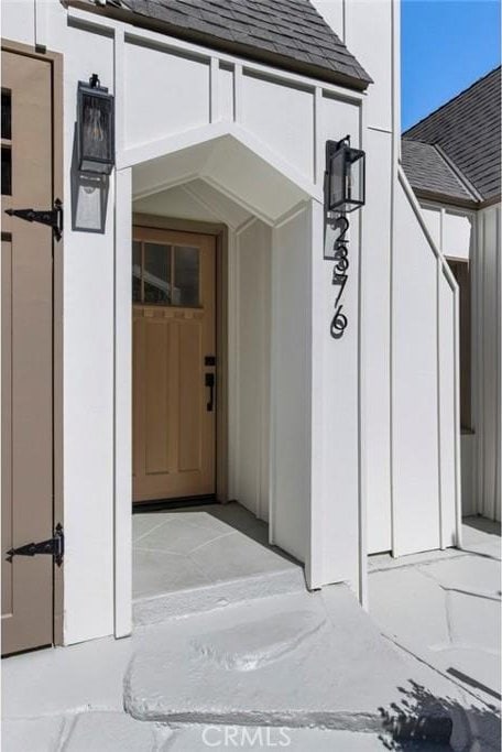 2376 Lake View Ave, Los Angeles, CA 90039 - doorway to property featuring roof with shingles