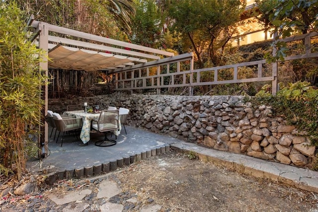 2376 Lake View Ave, Los Angeles, CA 90039 - view of patio / terrace