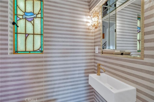 1812 Linda Vista Ave, Pasadena, CA 91103 - bathroom featuring wallpapered walls and a sink