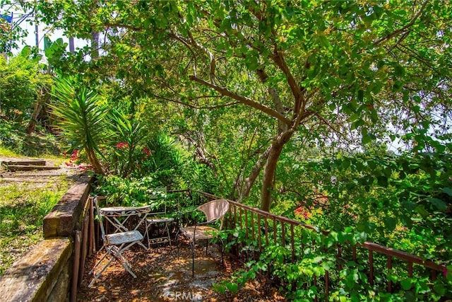 3935 Oakfield Dr, Sherman Oaks, CA 91423 - view of deck
