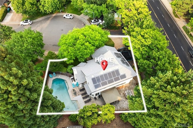 13 Noyo Ct, Chico, CA 95973 - view from above of property featuring property boundaries highlighted and a pool area