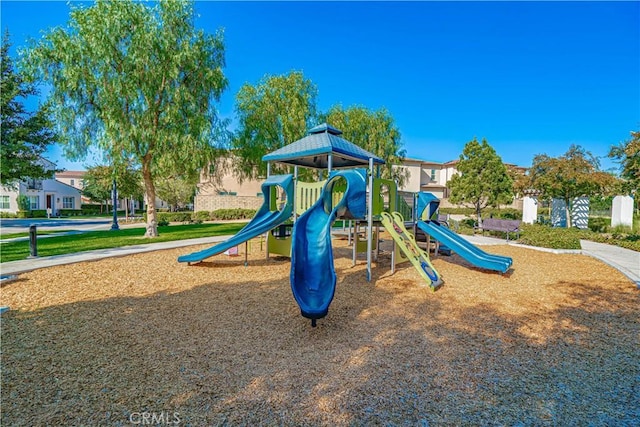 21836 Moveo Dr, Saugus, CA 91350 - view of community playground