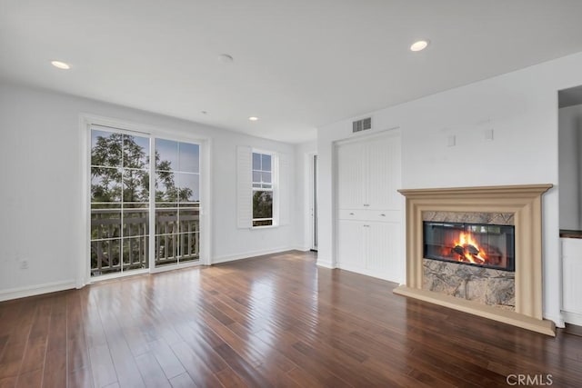 1539 Windshore Way, Oxnard, CA 93035 - unfurnished living room featuring wood finished floors, a fireplace, baseboards, and recessed lighting