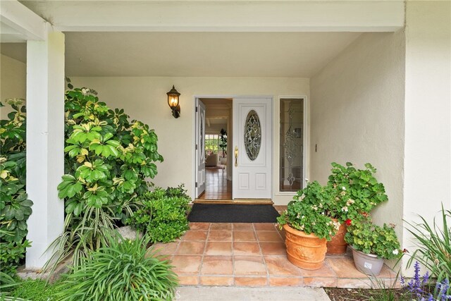 1162 Castlegate, North Tustin, CA 92705 - doorway to property with stucco siding