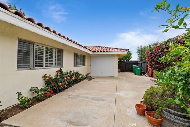 1162 Castlegate, North Tustin, CA 92705 - view of patio / terrace
