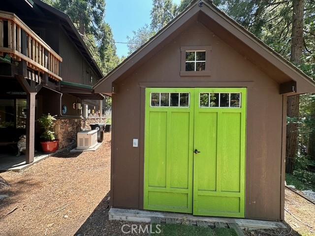41141 Oak Dr, Forest Falls, CA 92339 - view of shed featuring a cooling unit