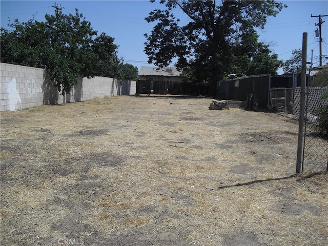 225 E 5th St, Bakersfield, CA 93307