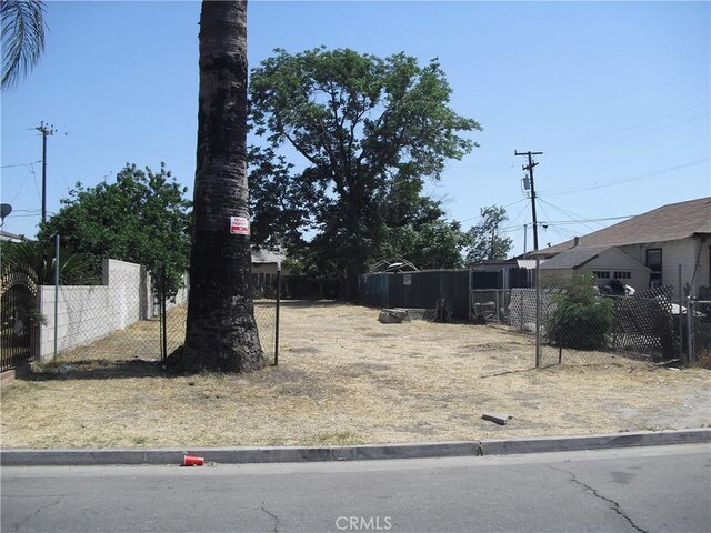 225 E 5th St, Bakersfield, CA 93307