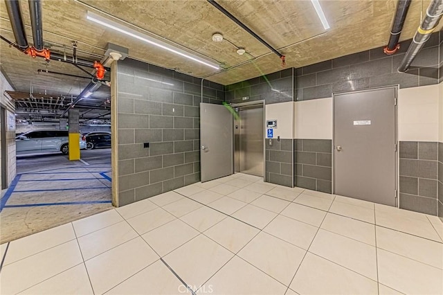4813 Oakwood Ave Unit 201, Los Angeles, CA 90004 - view of home's community with tile walls
