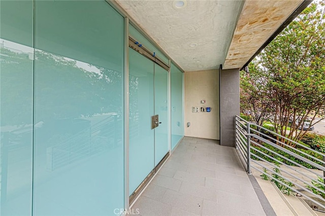 4813 Oakwood Ave Unit 201, Los Angeles, CA 90004 - view of balcony