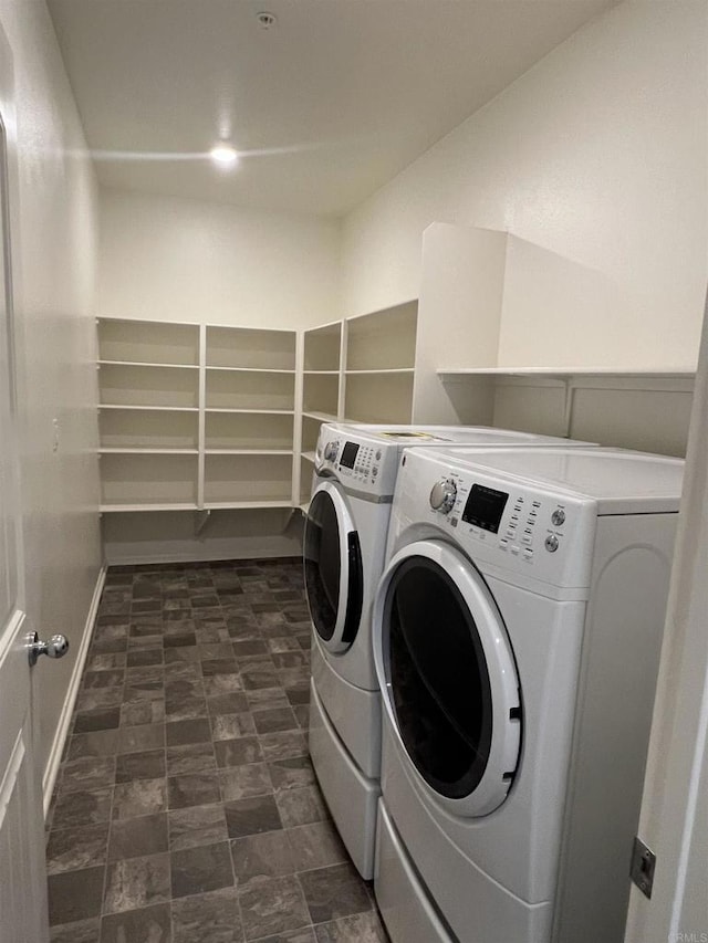 32323 Roman Warren Way, Winchester, CA 92596 - washroom with washer and clothes dryer