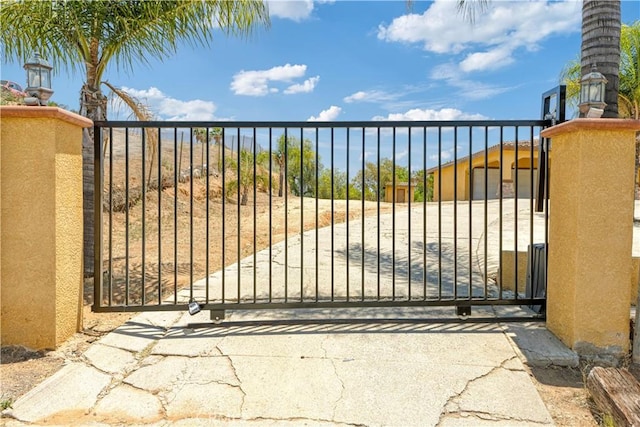 5071 Bushnell Ave, Riverside, CA 92505 - view of gate