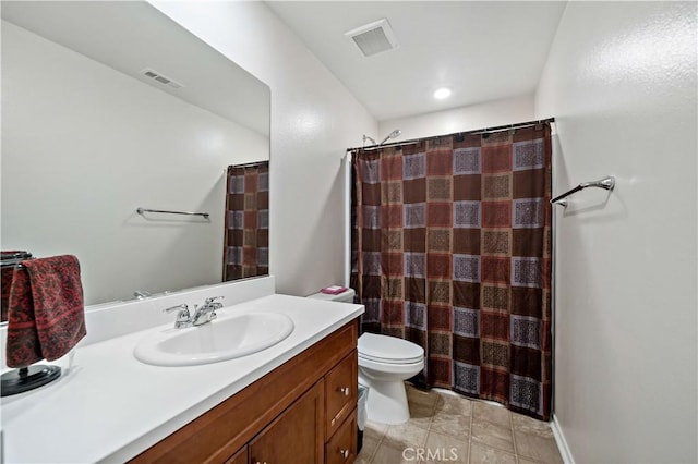29377 Wyatt Earp Way, Winchester, CA 92596 - bathroom with vanity, toilet, and a shower with curtain