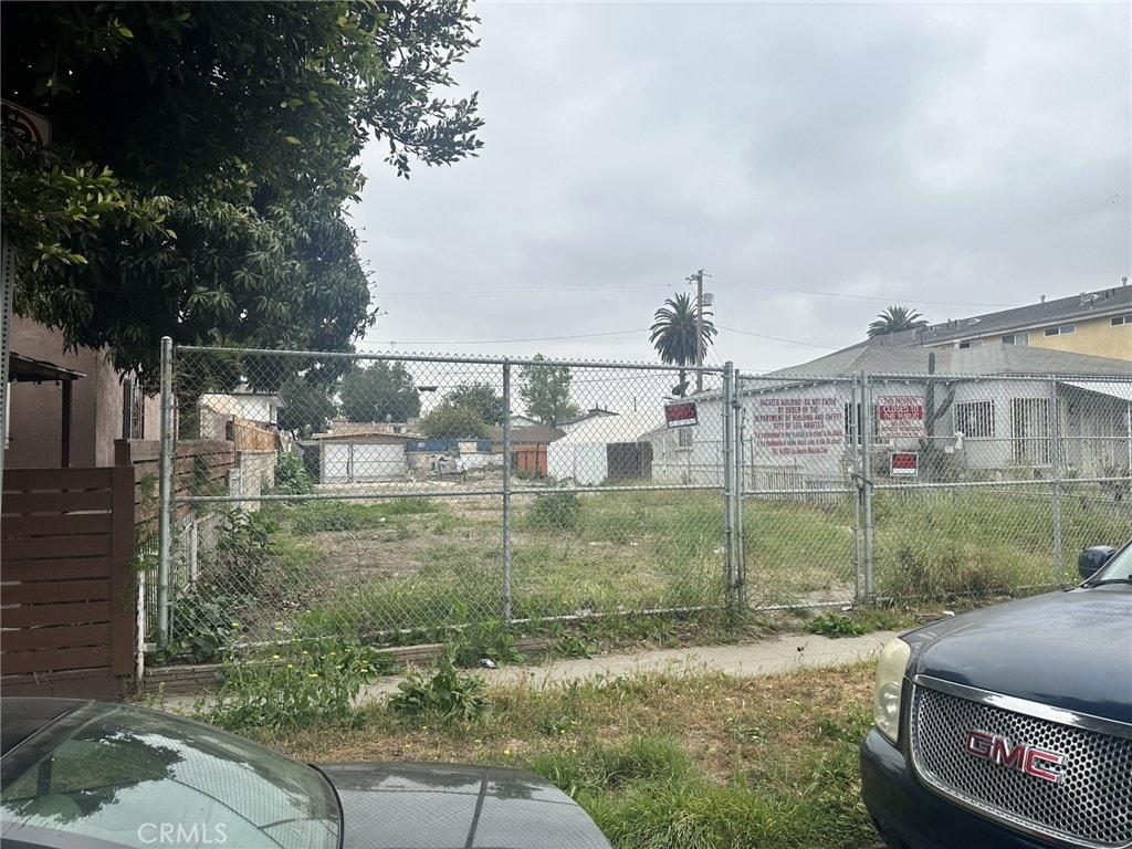 854 E 87th St, Los Angeles, CA 90002