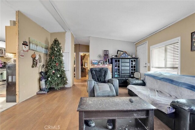 9125 Visalia Ave, Lucerne Valley, CA 92356 - photo 7