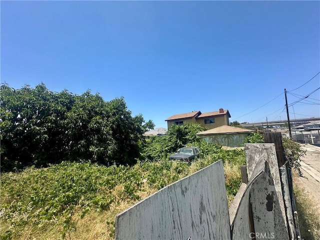 520 W 118th St, Los Angeles, CA 90044 - view of yard
