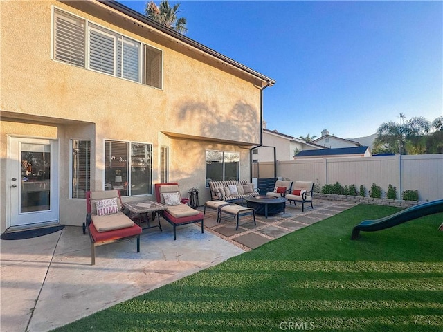 795 Donatello Dr, Corona, CA 92882 - view of patio featuring an outdoor hangout area