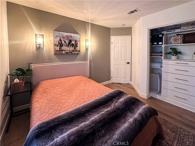 795 Donatello Dr, Corona, CA 92882 - bedroom featuring wood finished floors and baseboards