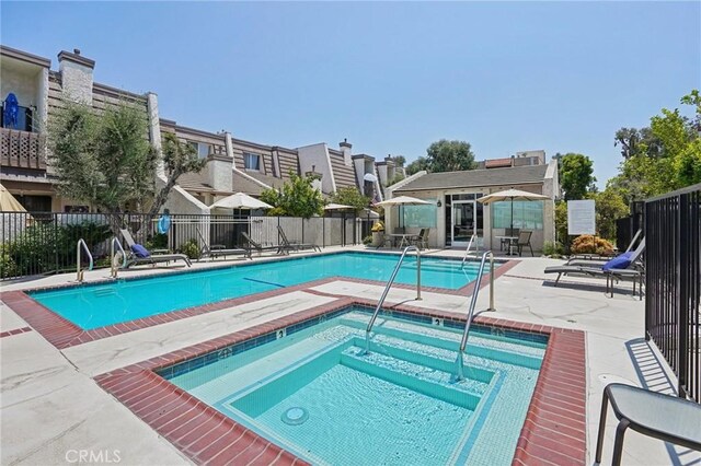 18356 Collins St Unit B, Tarzana, CA 91356 - photo 48