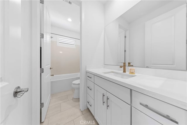 112 Sentosa, Irvine, CA 92618 - full bath featuring vanity, toilet, and washtub / shower combination
