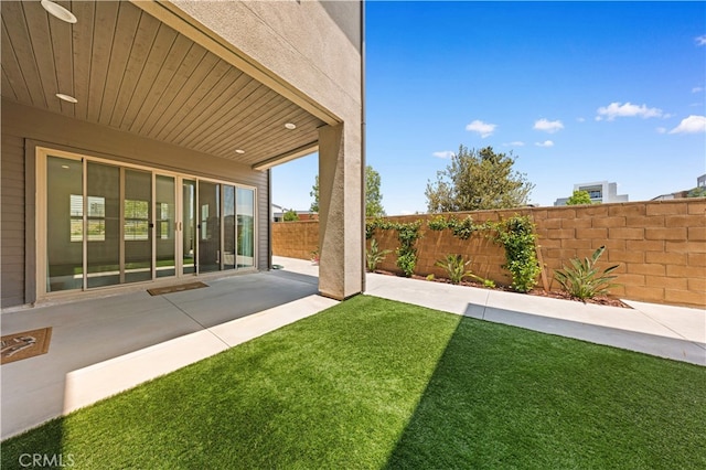 112 Sentosa, Irvine, CA 92618 - view of yard featuring a patio area