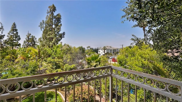 2431 Elizabeth Ct, Upland, CA 91784 - view of balcony