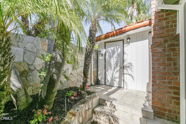8857 Bluffdale Dr, Sun Valley, CA 91352 - entrance to property featuring brick siding