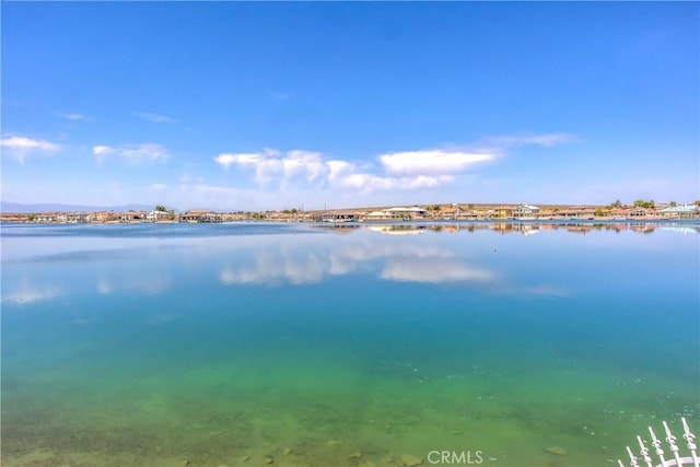 27470 Lakeview Dr, Helendale, CA 92342 - water view