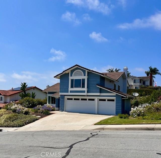 2938 Calle Gaucho, San Clemente, CA 92673 - traditional-style house with a garage and concrete driveway