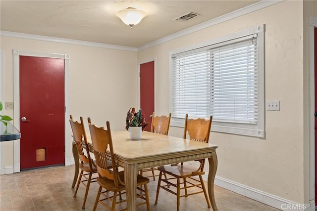 3030 Silverbell Rd, Chico, CA 95973 - dining space with ornamental molding and baseboards