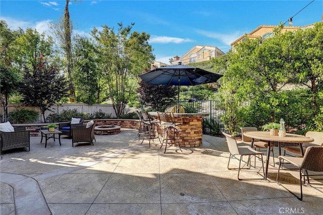 55 Fairfield, Lake Forest, CA 92610 - fenced backyard with an outdoor fire pit, a patio, and outdoor dining area