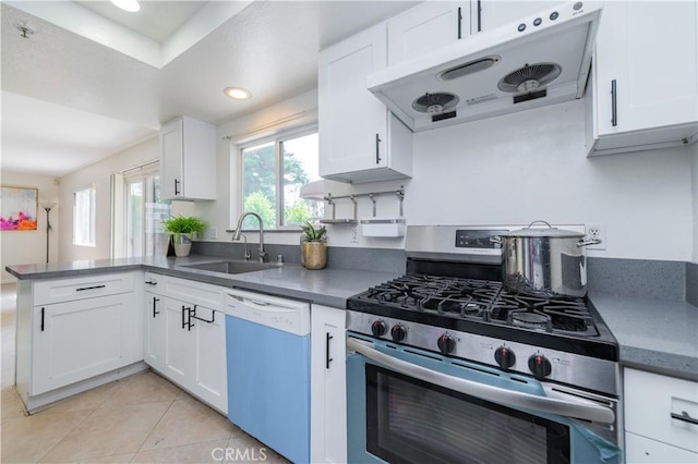 530 Diamond St Unit C, Monrovia, CA 91016 - kitchen with gas range, white dishwasher, range hood, a sink, and a peninsula