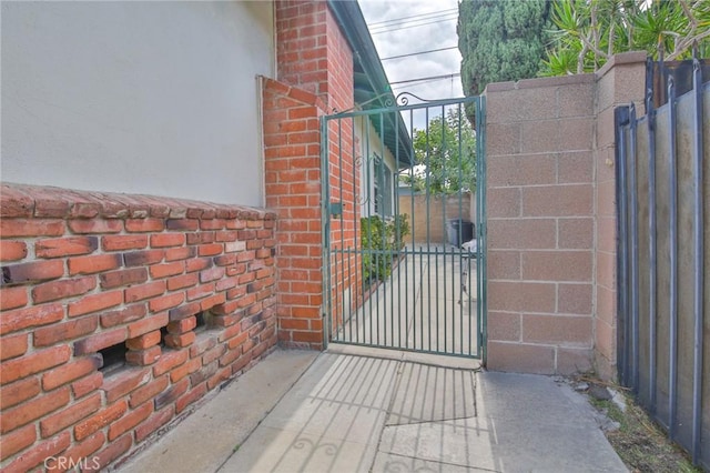 14012 S Wilkie Ave, Gardena, CA 90249 - view of gate