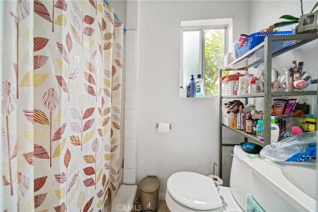 633 E 136th St, Los Angeles, CA 90059 - bathroom with curtained shower and vanity