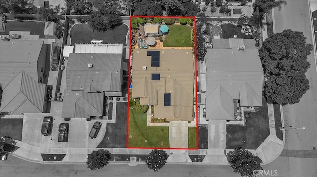11244 Sega Ln, Fontana, CA 92337 - aerial view of property and surrounding area featuring property boundaries highlighted