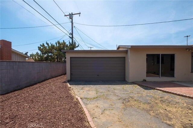 150 E 232nd St, Carson, CA 90745 - garage with driveway