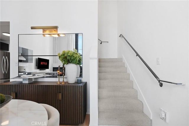 4215 Glencoe Ave Unit 407, Marina Del Rey, CA 90292 - view of stairs