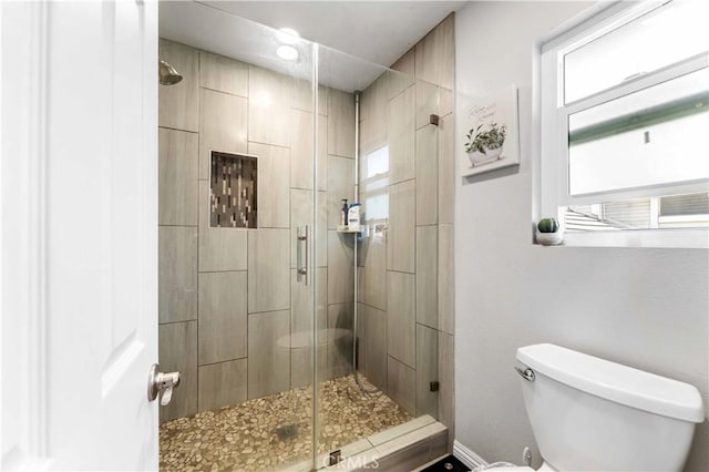 13519 Fremont St, Fontana, CA 92336 - bathroom featuring toilet and a shower stall