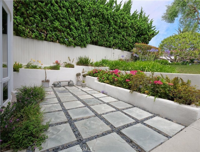 2637 Via Olivera, Palos Verdes Estates, CA 90274 - fenced backyard featuring a patio area