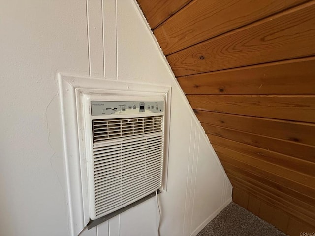 21803 Crestline Rd, Palomar Mountain, CA 92060 - detailed view of carpet floors