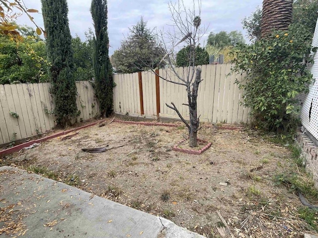 425 N Westlake Ave, Los Angeles, CA 90026 - view of fenced backyard