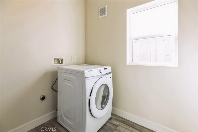 453 N 13th St, Grover Beach, CA 93433 - laundry room featuring washer / dryer and wood finished floors