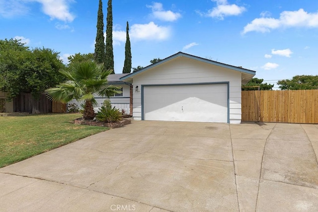 3760 Fielding Cir, Sacramento, CA 95826 - ranch-style house with driveway