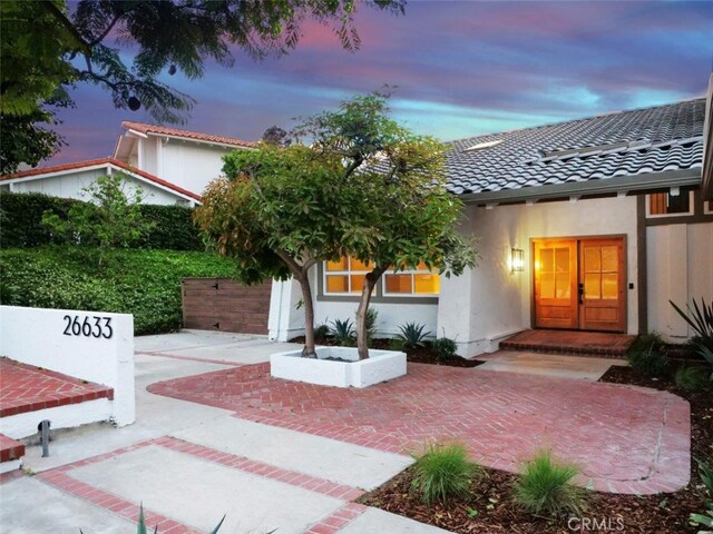 26633 Academy Dr, Palos Verdes Peninsula, CA 90274 - view of patio terrace at dusk