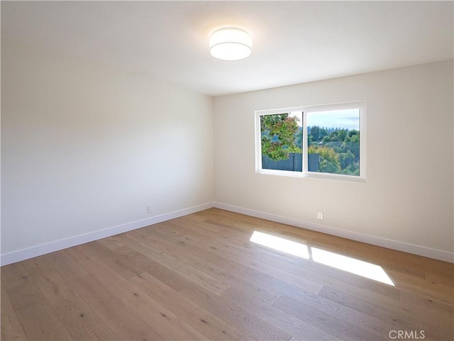 26633 Academy Dr, Palos Verdes Peninsula, CA 90274 - empty room featuring light wood-type flooring and baseboards