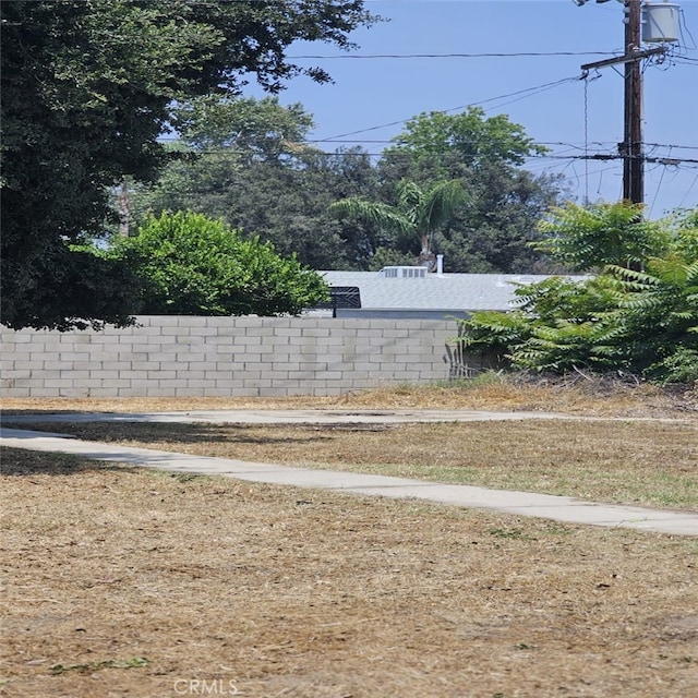 934 W 28th St, San Bernardino, CA 92405 - view of yard
