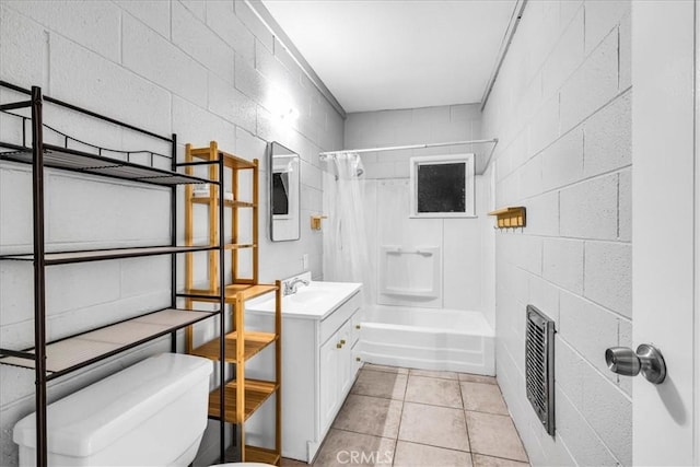 6646 Quail Spring Ave Unit 29, Palms, CA 92277 - full bathroom featuring toilet, vanity, shower / bathtub combination with curtain, and tile patterned flooring