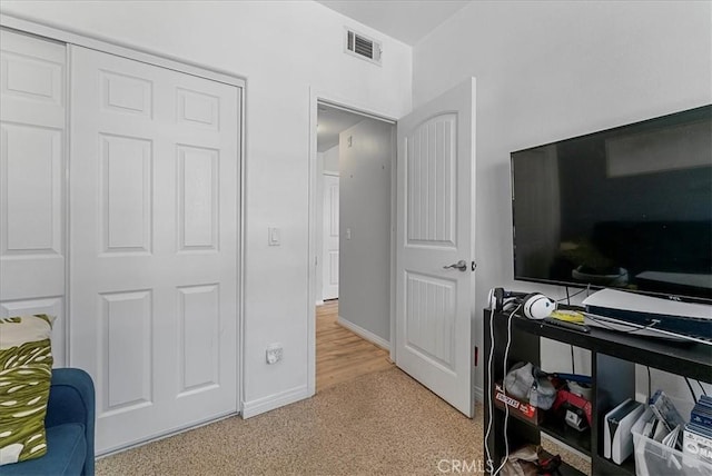 613 Flathead River St, Oxnard, CA 93036 - carpeted bedroom featuring baseboards